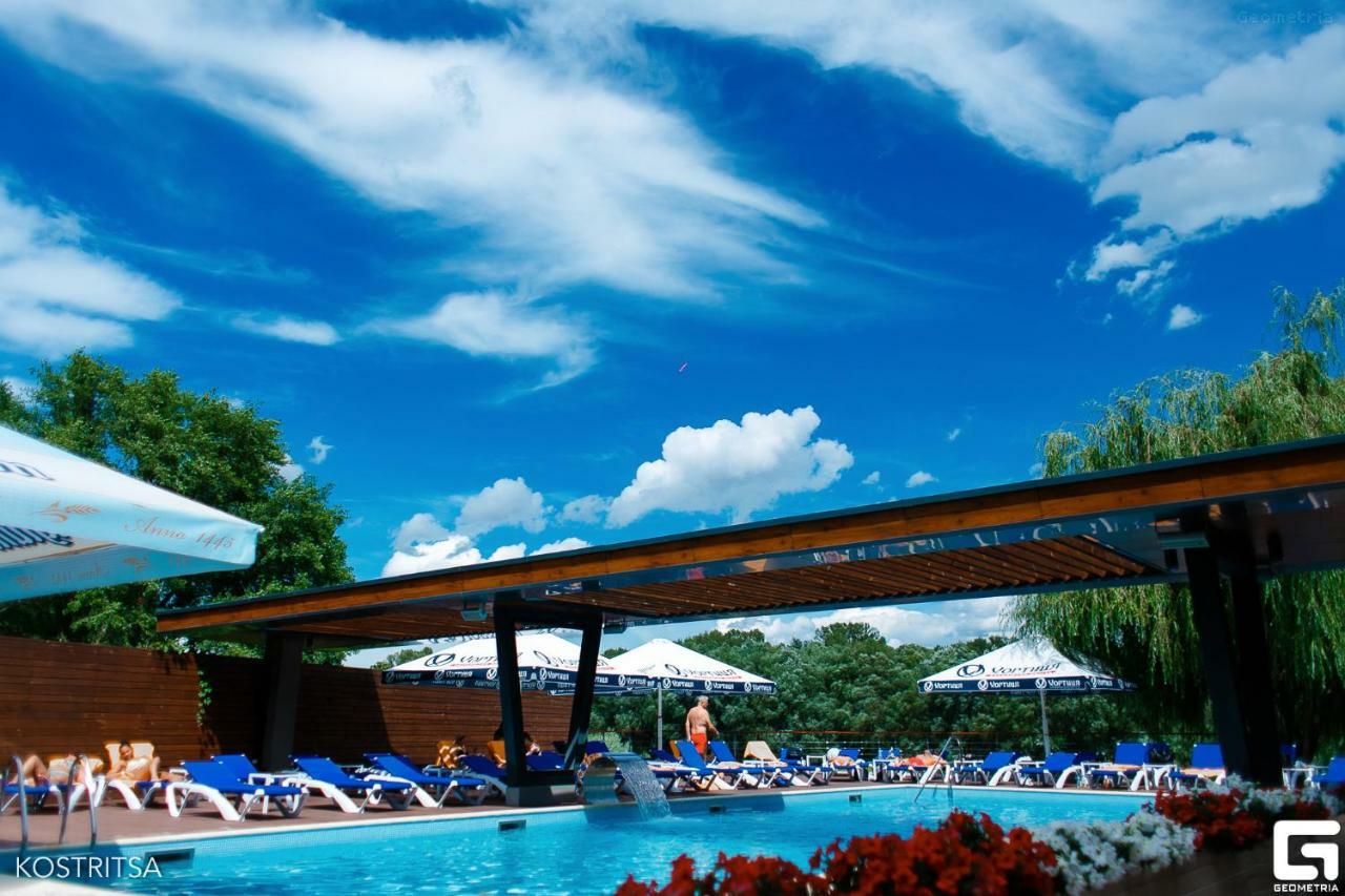 Riverside- Hotel And Mice แชร์นีฮีฟ ภายนอก รูปภาพ